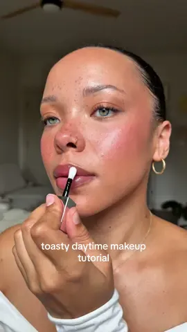 toasty daytime makeup tutorial 🧸🤎  this is one of my fave looks i’ve done recently, i feel like all the products & shades came together perfectly! if only the lighting cooperated lol 🫶🏽 products used:  @Hourglass Cosmetics skin tint (first time using and wow😍) @Kosas revealer extra bright @Haus Labs concealer  @REFY brow pencil  @thirstycowboyskincare eyebrow gel  @rhode skin pocket blush  @Westman-Atelier contour  @Shop MAKE Beauty blush @Too Faced powder bronzer  @urban decay eyeliner @ILIA Beauty mascara Hourglass setting powder Kosas powder blush Refy lip blur liner  @Charlotte Tilbury lip liner Haus Labs lipgloss @ONE SIZE BEAUTY powder melt setting spray Urban decay all nighter setting spray #fall #makeup #tutorial #naturalmakeup #fyp and 