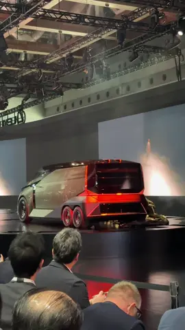 Amekau. Lexus LS 6 tayar dia bagi. Hahaha #lexusls #japanmobilityshow 