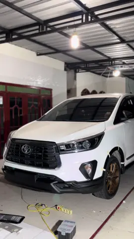 Bodykit venturer facelift  - harga 5jt gratis pasang dirumah  - bahan plastik abs  - menerima pemasangan jatim jateng jabar #2gdinnova #bodykitventurer #fyp #2gd #innovarebornmodifikasi 