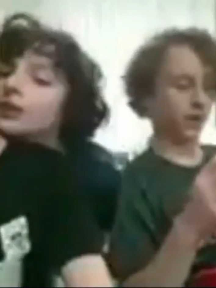 Finn Wolfhard and Wyatt Oleff sing The Mine Song from Lazy Town (Apologies for the poor quality) #finnwolfhard #wyattoleff #song #twitch #stream #clips #fyp #viral #itcast #strangerthingscast #funny #itmovie #itchapter1 #strangerthings