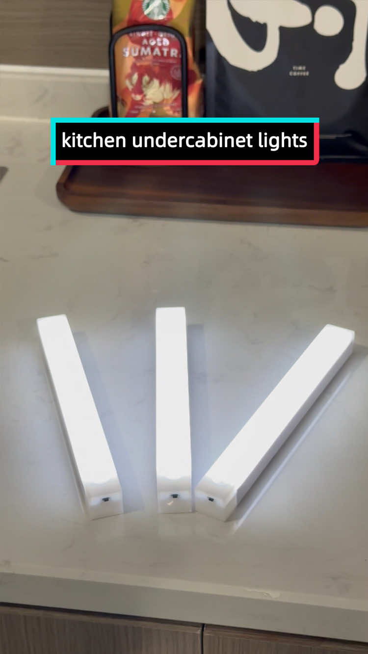 Stick it on the wine cabinet or in a corner,and it lights up as soon as someone enters! Instantly ignite the party atmosphere#ledlight #ledlights #lighting #lightingtips #smartlighting 