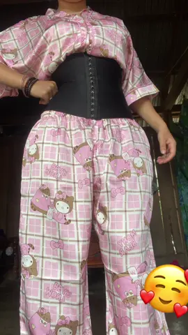 Siết eo chưa mấy ní #latex #viral #latexbenam #viralvideo #sieteo  @DƯƠNG THị NGân🎀 