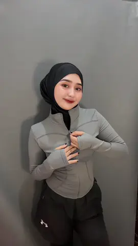 jaket olahraga anti uv, cakep poll suka bgt !! 😍  #ootdolahraga #jaketuv #fyp 