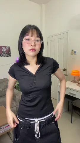 เสื้อหลักสิบบ @มิลค์ ไม่ถนัดพูด #เสื้อยืด #เสื้อยืดแฟชั่น #เสื้อยืดน่ารักๆ #เสื้อครอป 