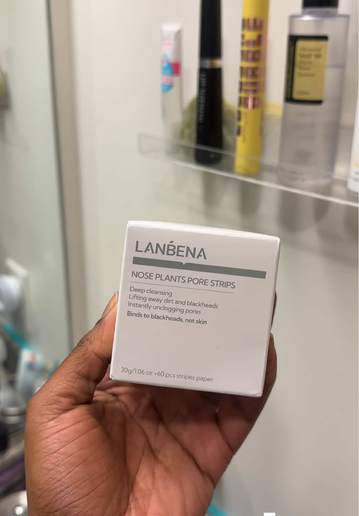 This product works better than the typical nose strips out there omg! 😱 🔥  #labenanoseplantsporestrips #whiteheadextraction #skincaremusthaves #tiktokshopfinds 