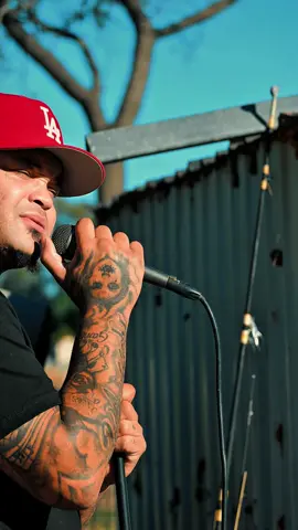 Don’t Close Your Eyes 🥹 #foryou #foryoupage #newartist #singing #oldies #oldschool #oldschoolmusic #oldiesbutgoodies #keithwhitley #dontcloseyoureyes #cover #country #countrymusic #foryoupage 