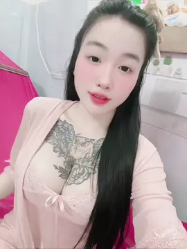 Tình yêu đó em chỉ trao riêng mình anh thôi