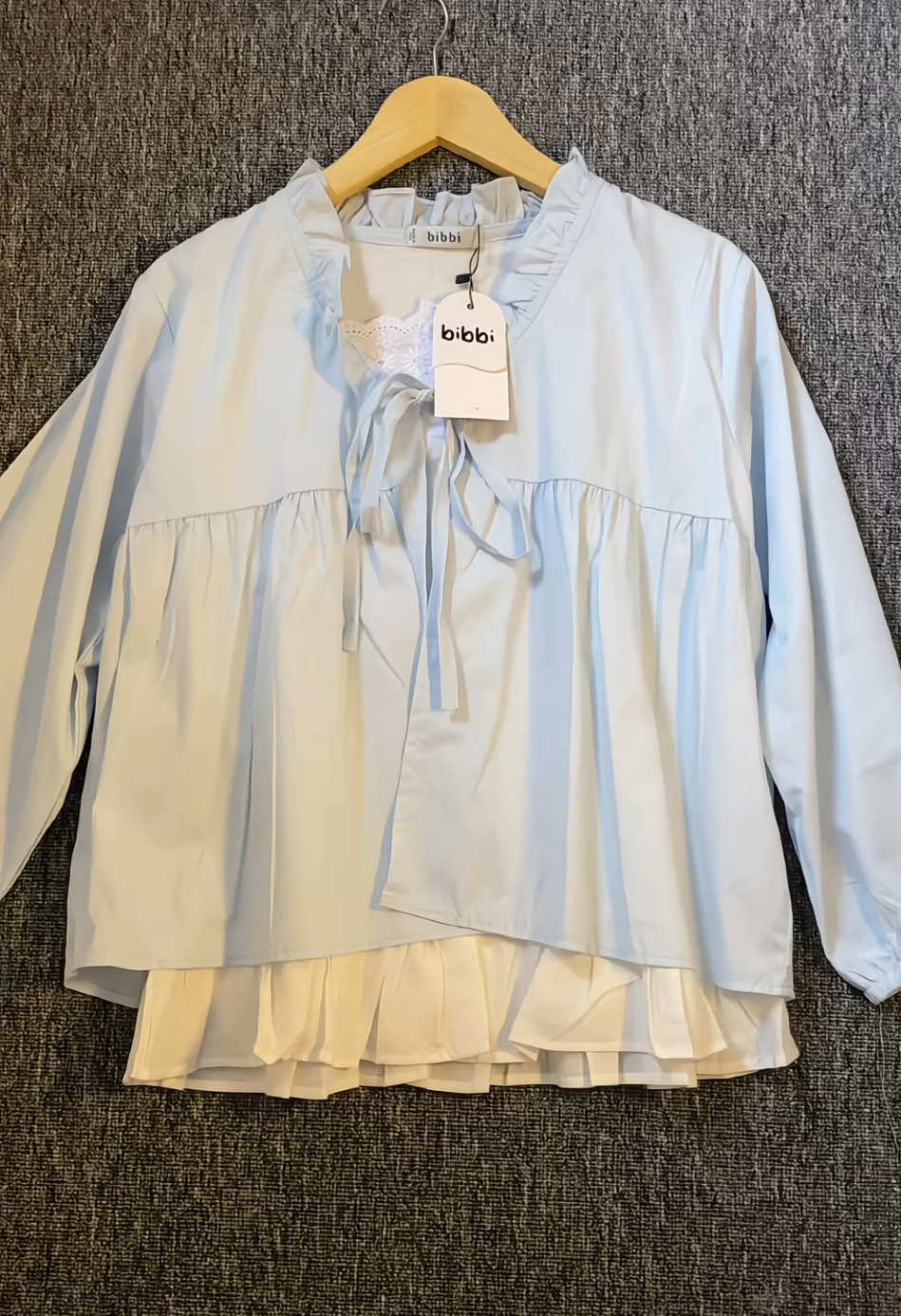 soft blue secakep itu #outfitinspo #blouse #blousewanita #blousekorea #koreanblouse 