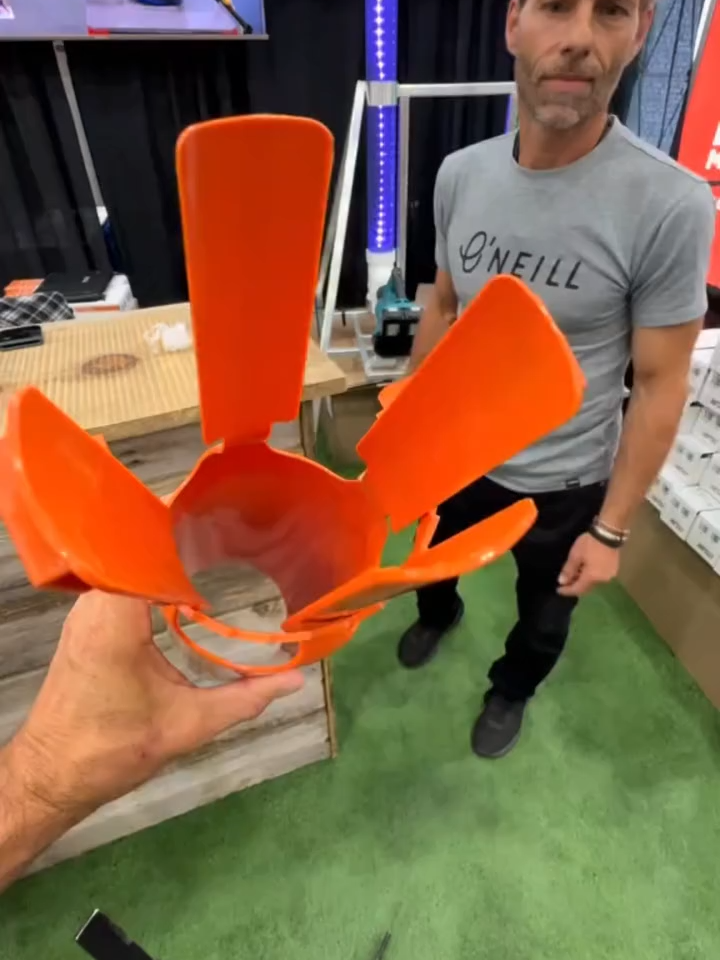 ✅Take your leaf blower to the next level with the Leaf Blower Air Booster! This simple attachment dramatically increases airflow, making yard work faster, easier, and more efficient. Whether you’re clearing leaves, grass clippings, or debris, the Leaf Blower Air Booster gives your blower the extra power it needs.💨