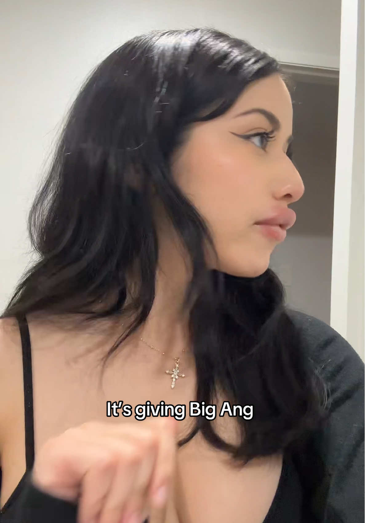 I dissolved my lip filler so they’re swollen rn 😹😹😹