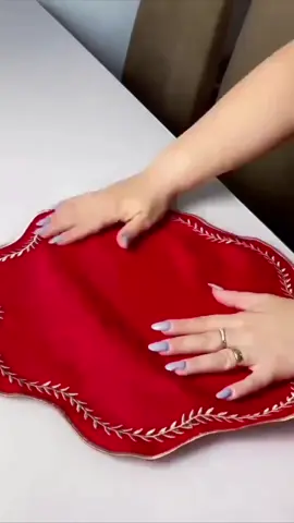 Dê uma olhada em Kit Jogo Americano Paris 8 Peças Souplat Supla sousplat Mesa para 4 Lugares Mesa Posta Guardanapos por R$55,92. Compre na Shopee agora! https://s.shopee.com.br/6VFcFm0UlI?share_channel_code=3