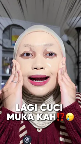 cuci muka pake skintint g2g terbaruu🥚😜 #skintint #skintintg2g #bagcharmtelur #skintinttelur #fyp 