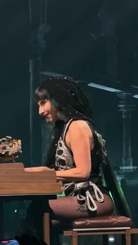 Lady Gaga performing Come to Mama for the first time since Joanne Tour tonight in Barcelona ❤️😭 #ladygaga #barcelona #mayhemball #fyp #parati @ladygaga 