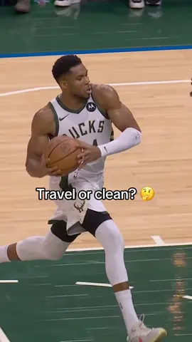 Yeah that’s a little tough 😬 #giannisantetokounmpo #NBA #basketball #knicks #bucks 