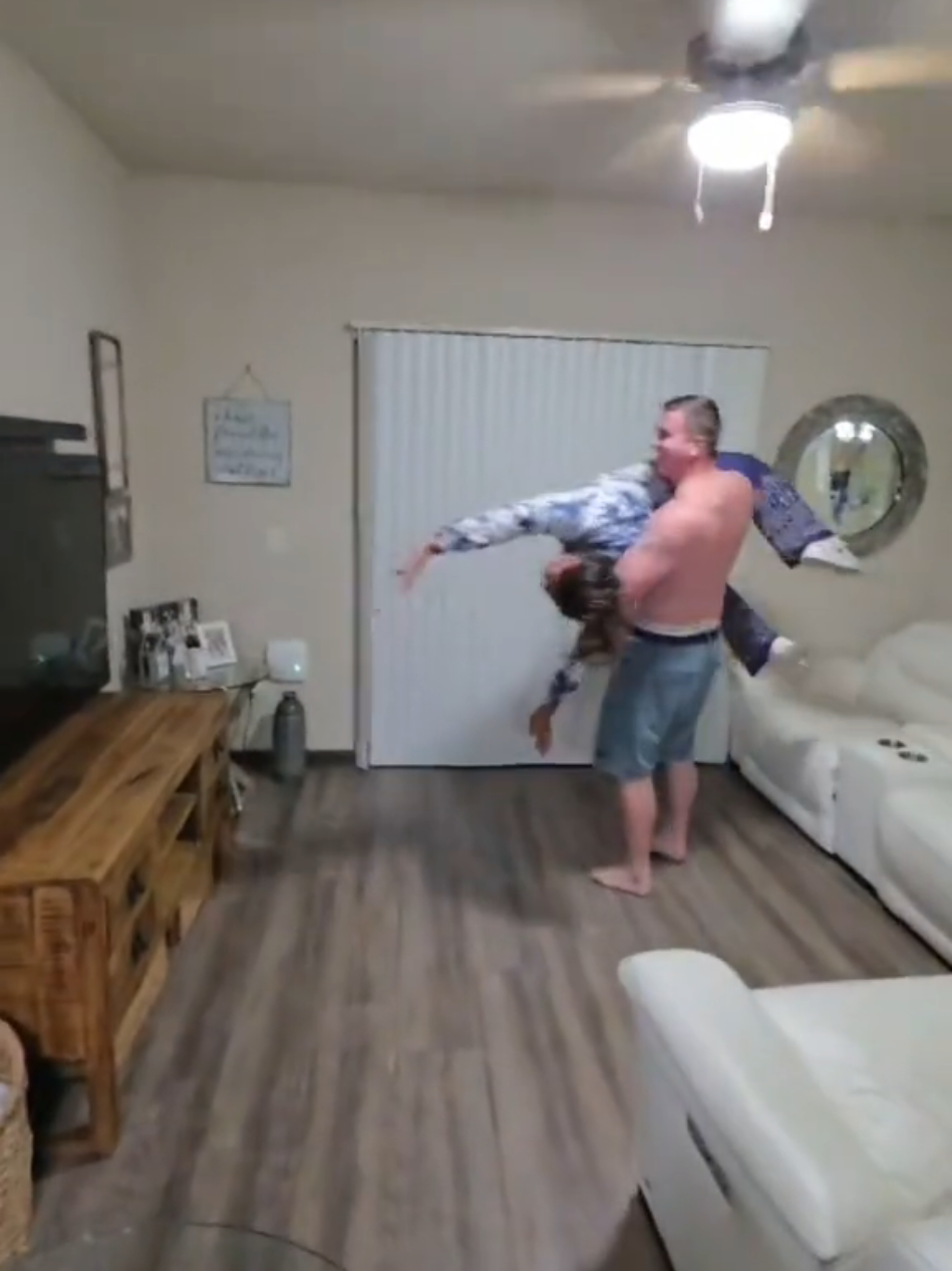 Airplane Trend!!! I been wanting to do this trend, I was so excited!! #airplanetiktok #trend #fyp 