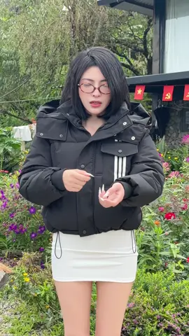 Em áo đầu 1 thôi ạ #quynhxinhne #thoitrangnu #aokhoacphao 