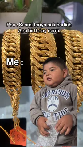 “Saya nak hadiah yang tahan lama.. macam kasih sayang awak tuu” 🥰 alaa sweetnyaa kann.. 😍 #emas916 #kehagold 