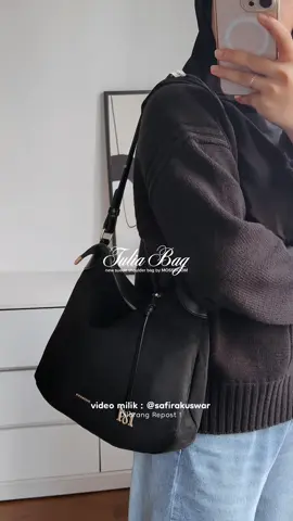 New bag is coming in 🖤🔥 welcoming Tulia suede shoulder bag @MOSSDOOM tas cemplang cemplung 🔥 #tuliabag #mossdoom #mossdoombag #mossdoomindonesia #shoulderbag 
