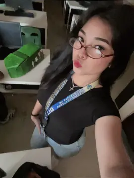 black nanaman suot nya #fyp 