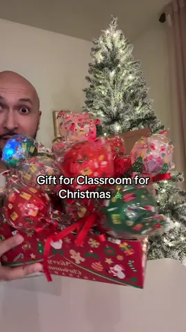 This Gift Bag goodie’s will make perfect gifts for Christmas #christmasgoodies #giftbasket #christmasgiftbasket #tiktokshopcreatorpicks #tiktokshopblackfriday 