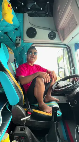 Kệ chạy xe trung mà đầy đủ tiện nghi nha ae🤣🤣