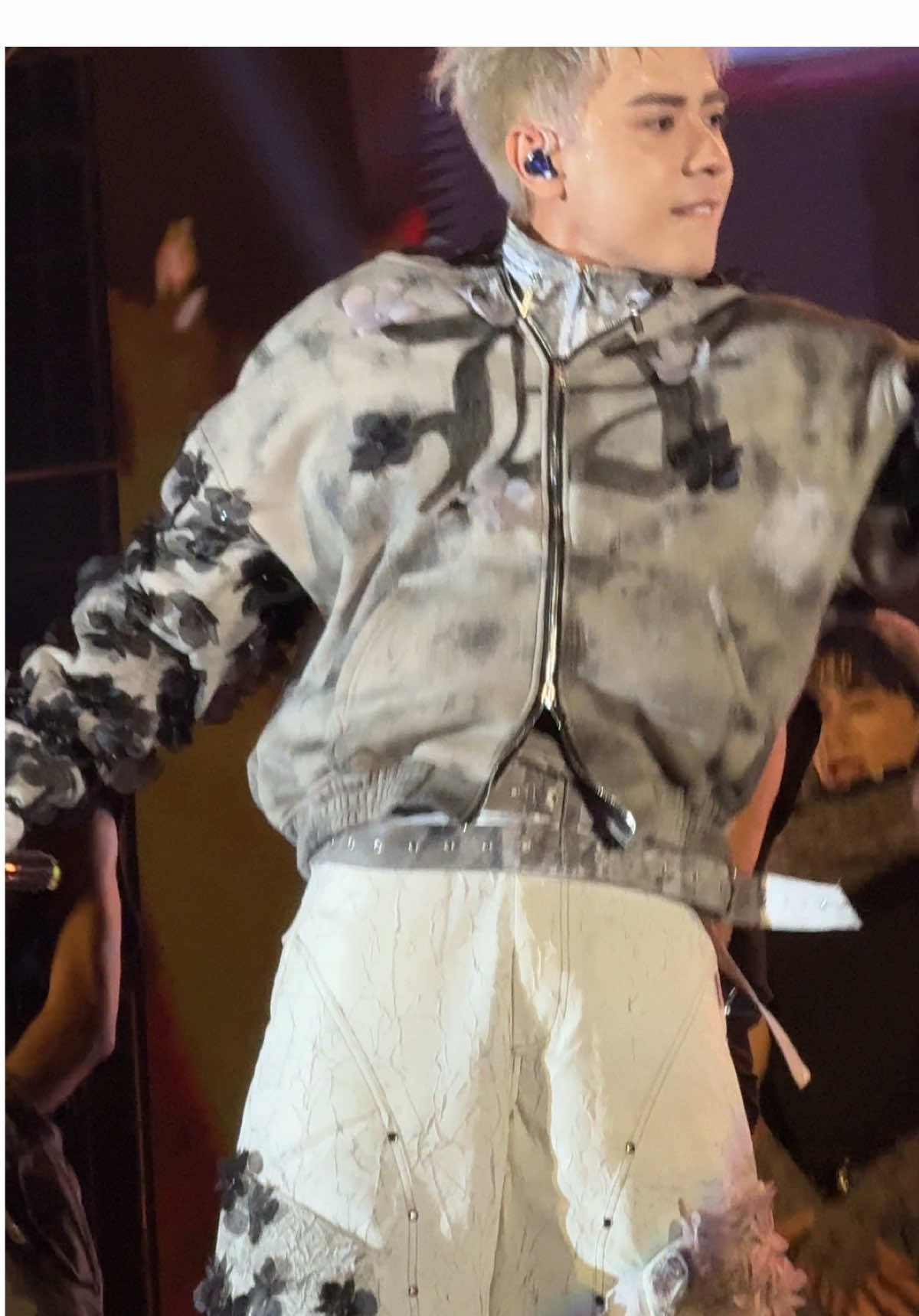 Ùi uôi ai dạy anh kiểu đấy đấy🥲 mặt ảnh bướng thực sự luôn #quanghungmasterd #catchmeifyoucan #muzik #thenextliveconcert 