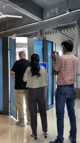 Your 3D self,scanned in a flash (0.01s)#3d #3dscanner #3dprinter #3dscanning #3danimation #figurine #3dprinted #3dprinting #b2b #Love #family #couple #cat #dog 