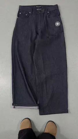 Raw baggy nagoya 🚨 #mooddayproject #fyp #SmallBusiness #rawbaggypants 