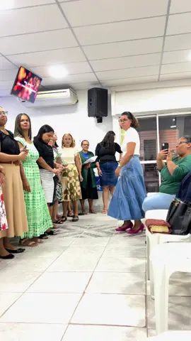 Santo é o Senhor 🙌 Ele é soberano sobre a terra e o céu 🙌 #fe  #igreja  #fiel  #louvor 