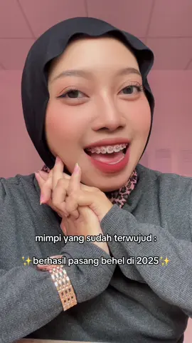 absen sini yg pasang behel di tahun ini juga!! #behel #behelgigi #behelstory #audydental #fypage 