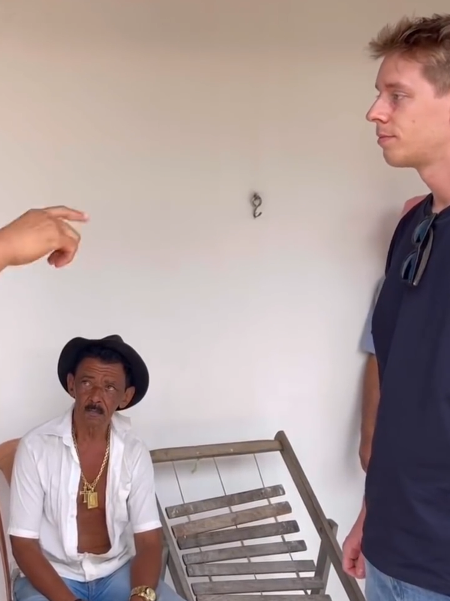 Fã vem da Alemanha fazer trolagem com Tiringa  kkkk #memes #tiringa #piada #comedia #comediahumor #humor