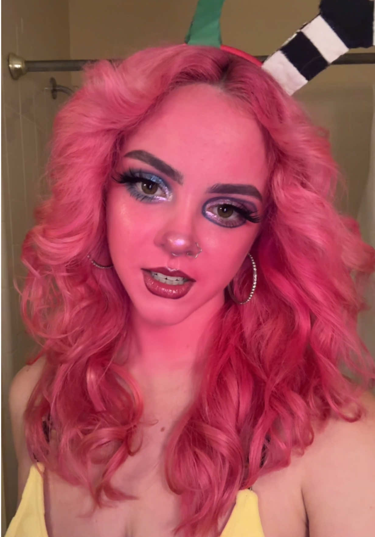 Please excuse the rest of my body not being painted y’all I was NOT tryna have it sweat off #zooble #theamazingdigitalcircus #tadc #halloweencostume #lgbt #lgbtq #wlw #fyp #foryou #foryoupage 