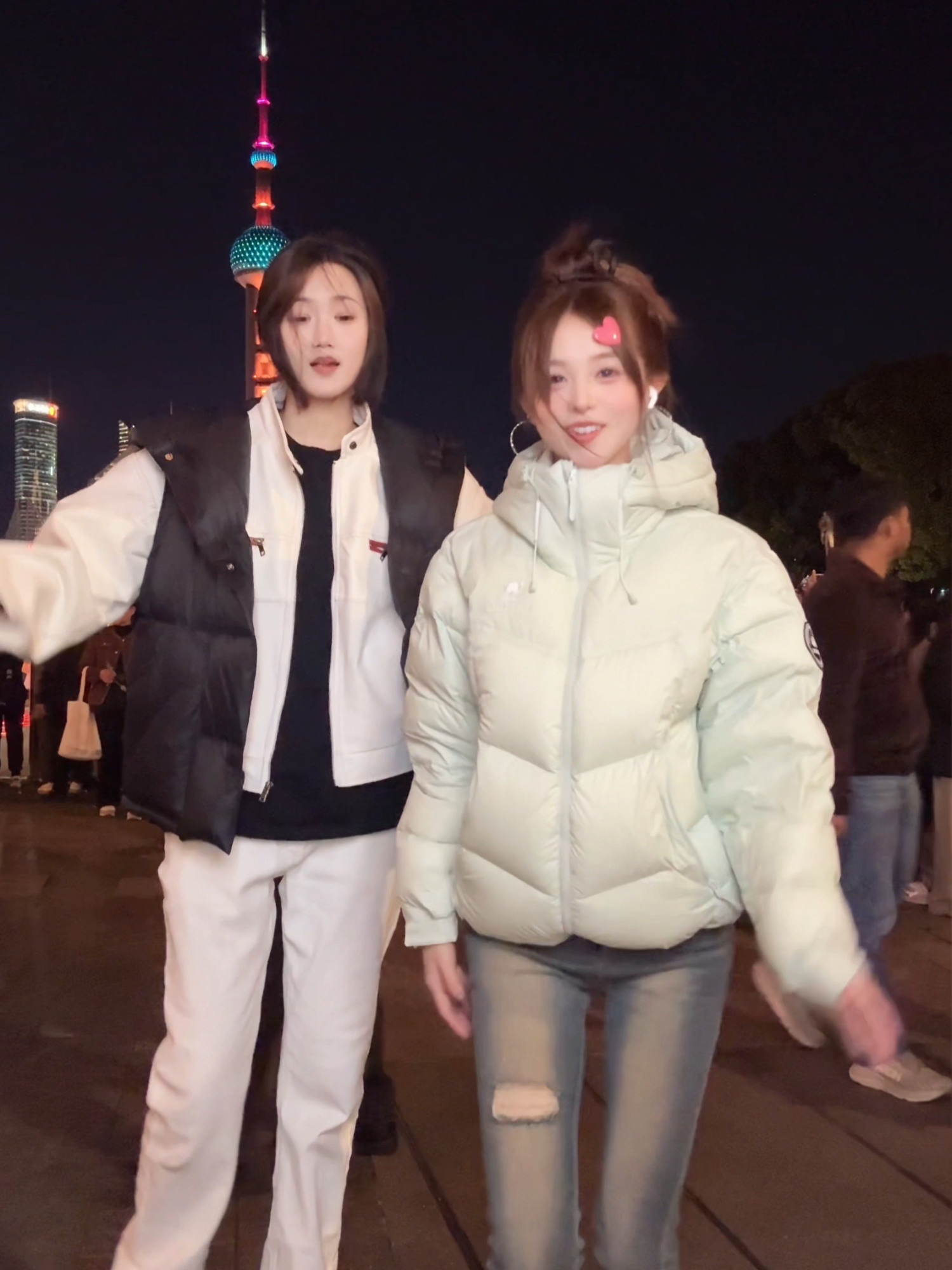 和閨蜜搖到了上海 I got the Shanghai license plate lottery result with my best friend. #李兜兜 #川渝女生 #廚娘 #甜妹 #dance #dou57dou #doudn #douuod57 #doudou #fyp #foryou #for #foryoupagе #or #snowwhite #tiktokshop