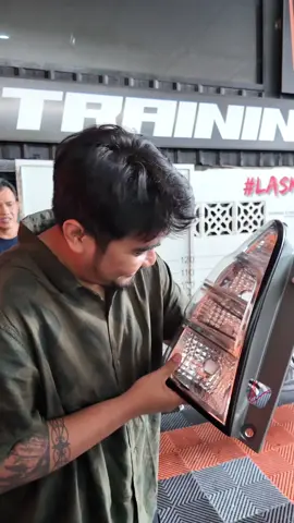 Akhirnya ganti stoplamp 🔥 clear or clean look ini 😮‍💨😮‍💨. Biar samaan sama suhu @blackcat2kd_ 🤫🤫🤙🏻🤙🏻. . . Installation by @Yoong Motor Indonesia 