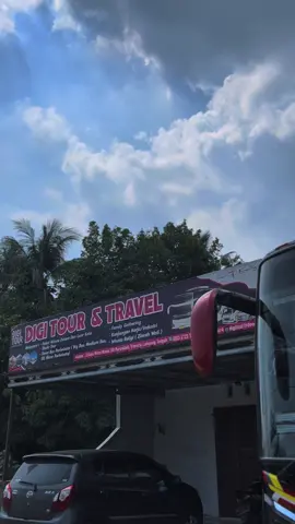 November sudah semakin dekat agendakan perjalanan anda bersama kami😁 #fypage #buslampung #4upage #tourtravel #holiday 