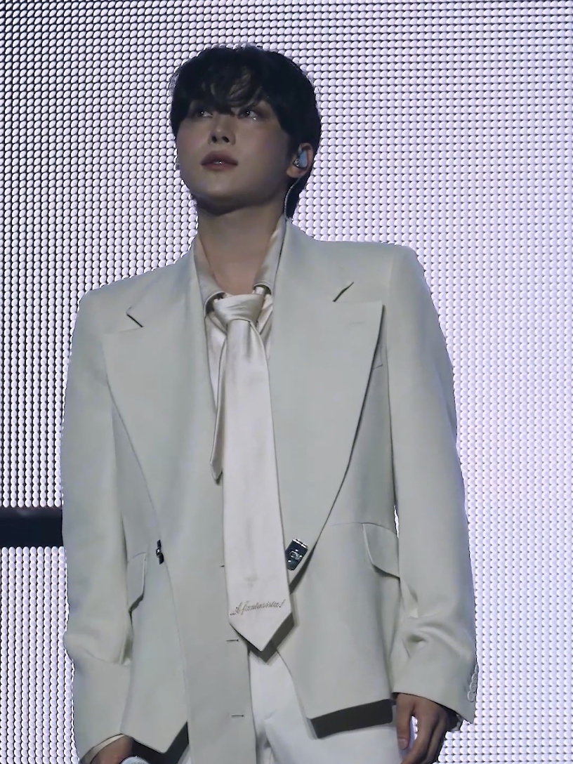 우리 함께 있다 믿을게요✨ [NEW_] #SEVENTEEN #세븐틴 #SVT_WORLDTOUR #NEW_SUNRISE #SVT_TOUR_NEW_