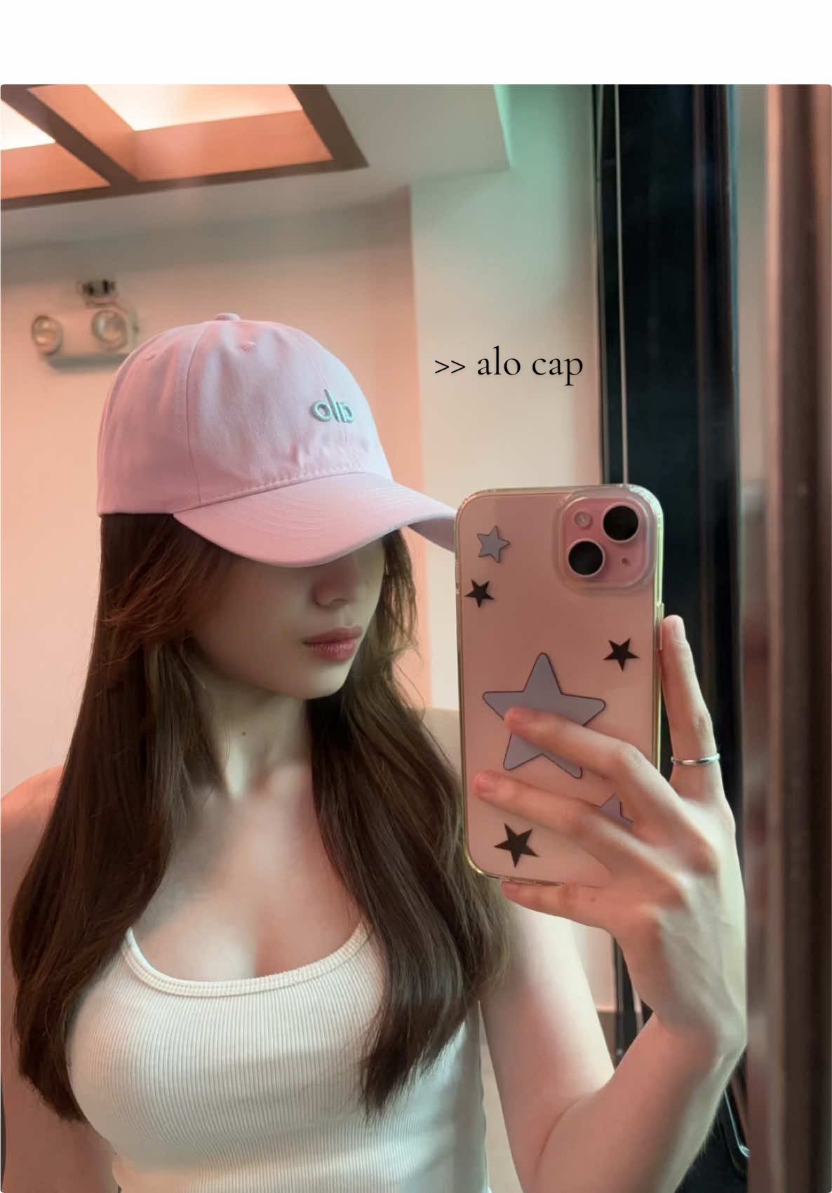 this pink cap is a must have !! 🩷 #alo #alocap #cutesy #cap #fashion 