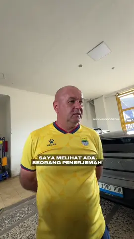 Kata Bojan fokus jadi penerjemah, bukan ngurusin taktik sepakbola 😜👊🏻