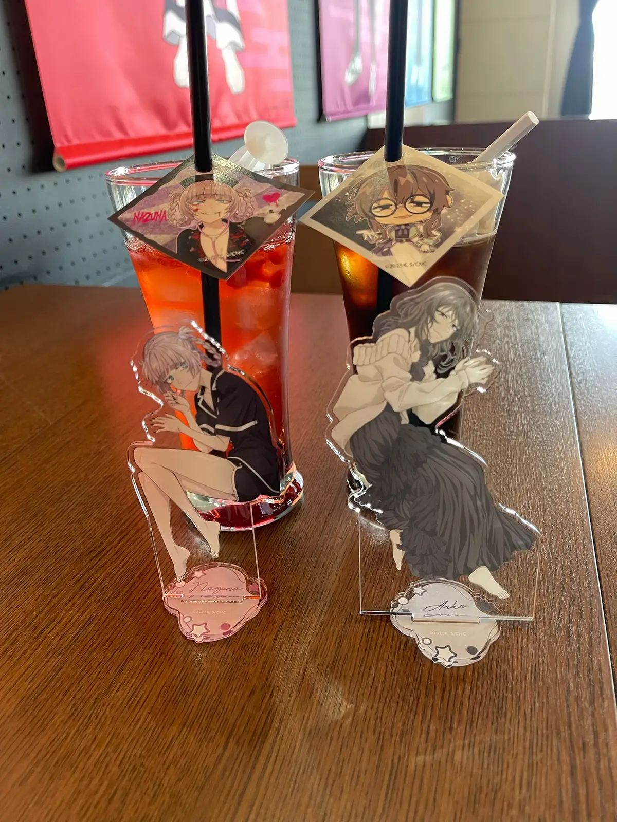 開催期間 2025年10月18日（土）～11月3日（月・祝） 開催店舗 ・ノイタミナショップ＆カフェシアター（アクアシティお台場4F） ・ノイタミナオンラインショップ #よふかしのうた #アニメ #カフェ 