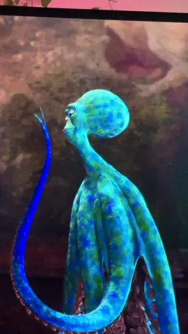 the way i never payed attention to this guy until now is crazy🤣🤣🤣 #sharktale #funny #foryou #foryoupage 