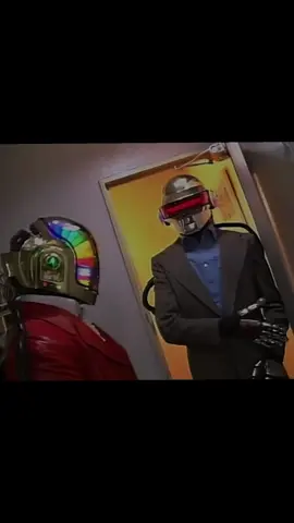 I’ll never move on from Daft Punk. Can they come back for Alive 2027? #daftpunk #thomasbangalter #guymanueldehomemchristo #daftpunkwithouthelmet #humanafterall 