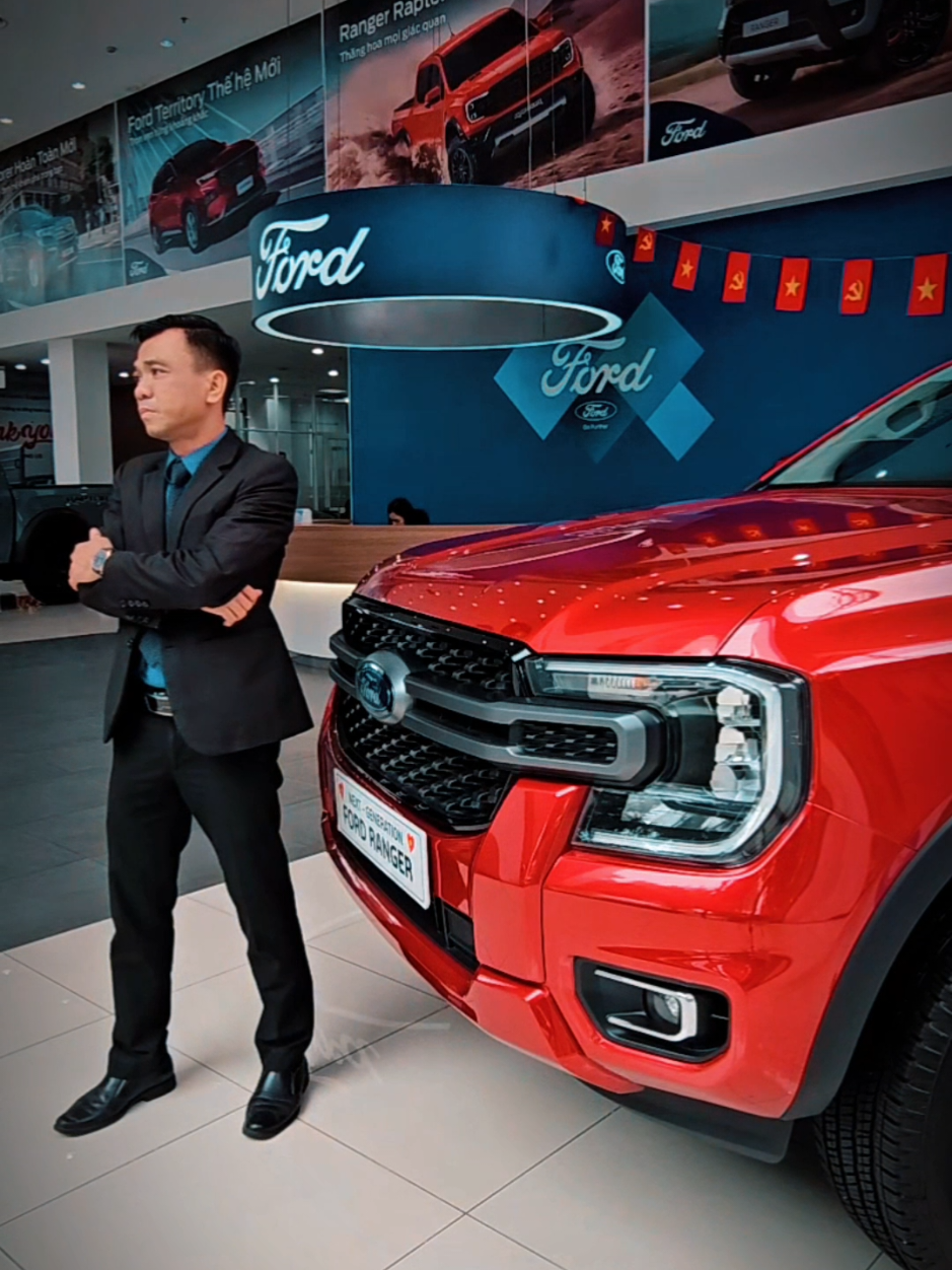 Ford Ranger XLS ưu đãi hấp dẫn. 