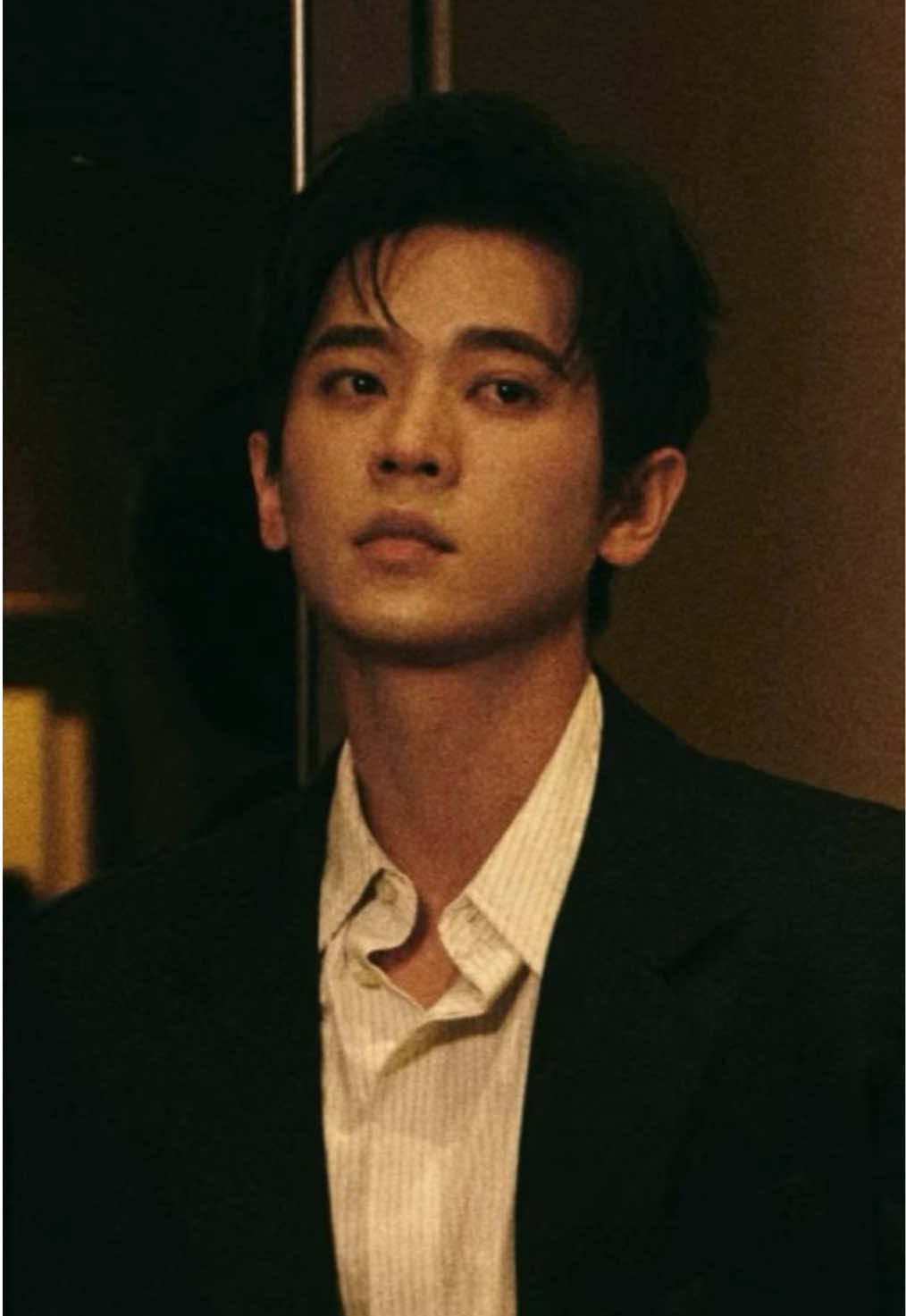 ảnh đẹp điên, nhạc nào ảnh cũng đẹp 🫶 #chenglei #thualoi #丞磊 #boyfriendmaterial #viral 