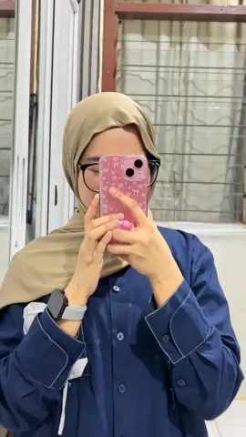 Gampang banget diaturnya😍🫶🏽 #foryou #fitcheck #pashmina #pasminameleyot 