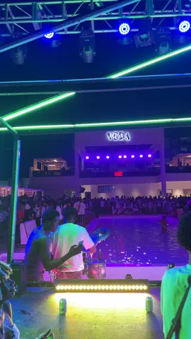 Bioskys Playhouse x SinCity Eco link-up was a movie! Energy on a hundred with DJ Kamol 2 and the Hype Man, mad set, mad crowd, mad night🔥🥁❤️ @BiOSKY @Dj kamol 2  . . . . #drums #percussion #fyp #foryou #party 