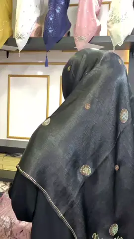 Segiempat kashka dubai import kerudung syari mewah  kerudung import dubai #foryoupage #fypage #segiempatkashkadubai #fyppppppppppppppppppp 