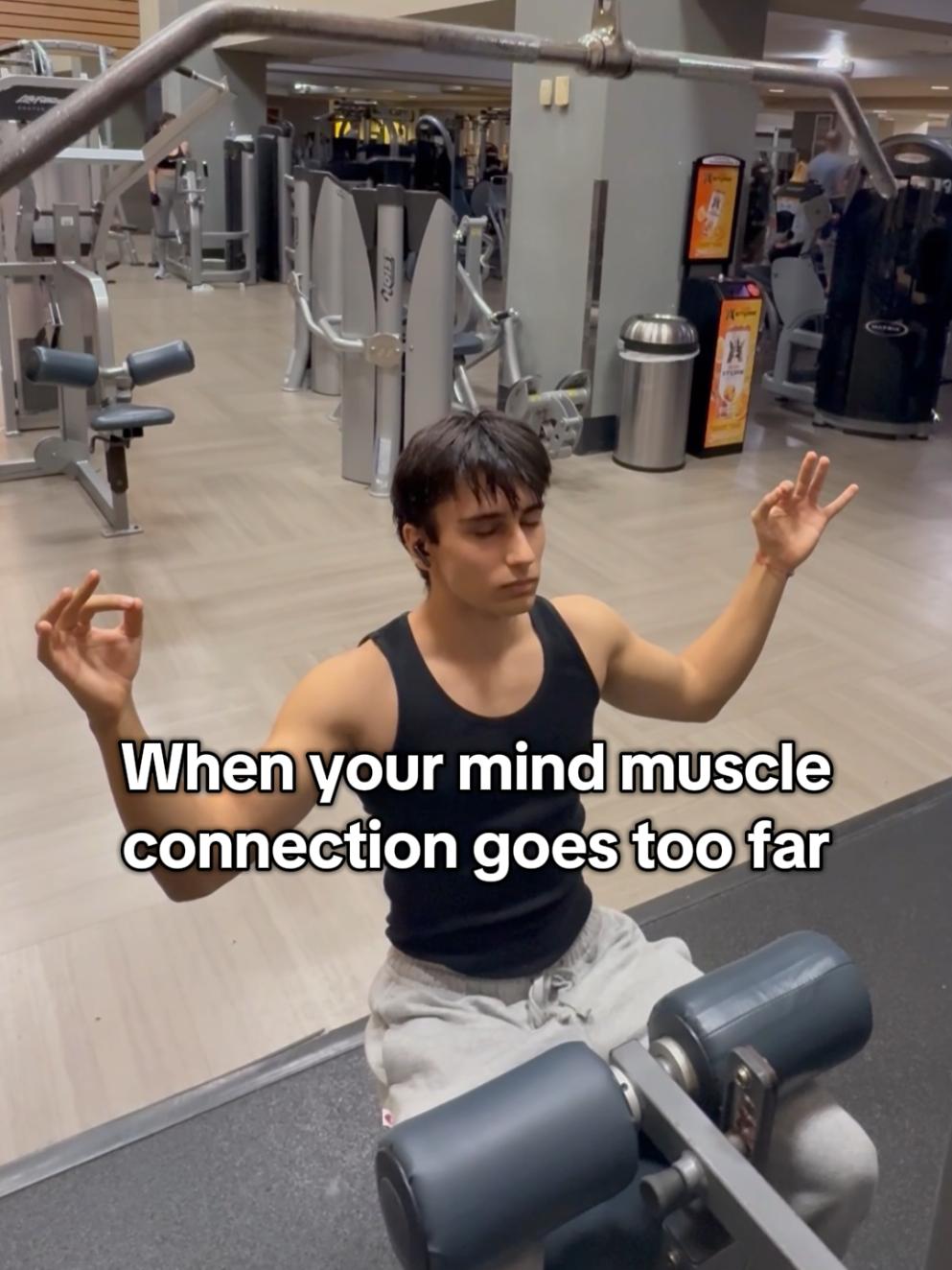 The mind muscle connection is too powerful 😭  ... #gym #Fitness #gymmemes #gymhumor #funnygym 
