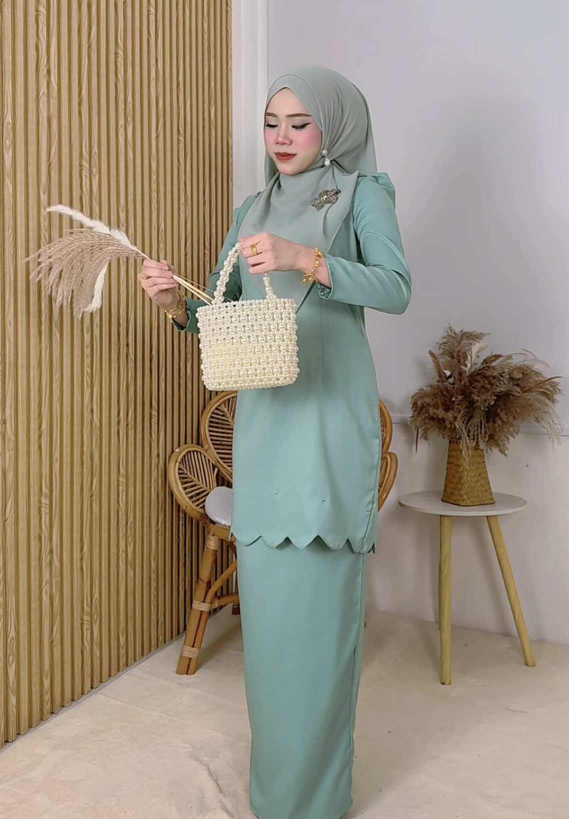 Naomi kurung ni bukan biasa-biasa…ramai repeat sebab sekali pakai terus jatuh cinta 😍 #irisrafaelhq #kurungcantik #TikTokMakeMeFashion #kurungmoden 