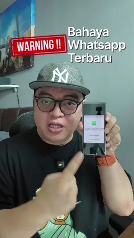 BACA PENJELASAN dibawah ‼️‼️Bahaya Whatsapp Terbaru. Jangan Update dari sini Catatan penting : notifikasi ini bisa muncul saat kalian buka aplikasi pihak ketiga.  Atau saat browsing website yang ada malware nya.  Atau dikirim orang yang tidak dikenal Dan sering muncul di aplikasi WhatsApp pihak ketiga. Jadi kalo kalian memakai WhatsApp dari sumber resmi notifikasi ini tidak akan keluar seharus nya.  #Bahaya    #whatsapp #scam #fyp #mrbert 