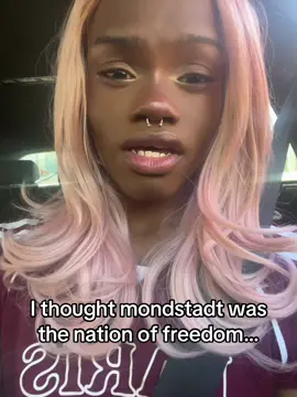 why is Lisa letting Eula teach razor… #genshin #GenshinImpact #mondstadt #genshintok #razor 